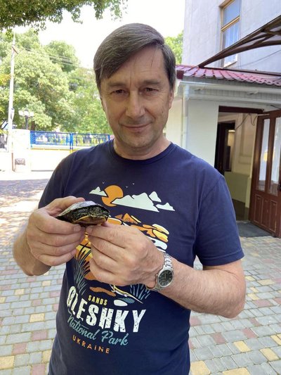 Живе в театрі та має ім'я Мельпомена: як черепаха врятувалась від повені