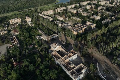 Перемішують бетон із землею: деталі боїв за Часів Яр та Торецьк Перемішують бетон із землею: деталі боїв за Часів Яр та Торецьк