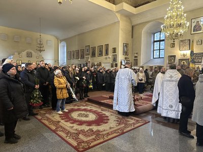 У Полтаві прощаються із 27-річним військовим Валентином Рябцем У Полтаві прощаються із 27-річним військовим Валентином Рябцем