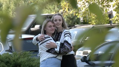 "Ми його шукали, де тільки можна було": у рідне село на Волині повернувся після реабілітації експолонений боєць "Ми його шукали, де тільки можна було": у рідне село на Волині повернувся після реабілітації експолонений боєць