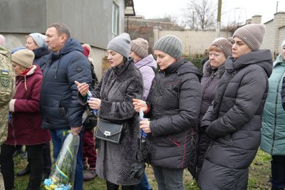 У Херсонській громаді попрощались з військовослужбовцем Ігорем Дзіндзюрою У Херсонській громаді попрощались з військовослужбовцем Ігорем Дзіндзюрою