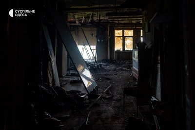 "Ми вийшли крізь вогонь": історія родини, яка втратила дім після удару РФ по Одесі 10 червня