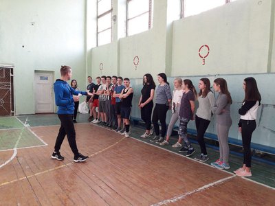 "Вірю, що там, де були руїни, відбудуються школи, і туди знову підуть діти": історія вчителя, що воює на Сумщині "Вірю, що там, де були руїни, відбудуються школи, і туди знову підуть діти": історія вчителя, що воює на Сумщині
