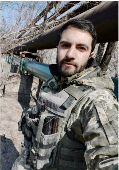 "Ми просто обнялися і стояли мовчки": мама військового Ігоря Біналі про повернення сина з полону "Ми просто обнялися і стояли мовчки": мама військового Ігоря Біналі про повернення сина з полону