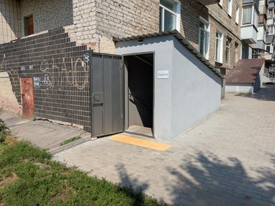 «У нашому районі немає ніде сховища». Сум'яни розповіли, чи ходять до укриттів під час тривог