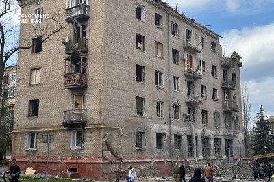 Удар по середмістю Краматорська у переддень Великодня: що відомо та фото з місця Удар по середмістю Краматорська у переддень Великодня: що відомо та фото з місця