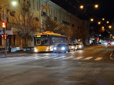 Як убезпечити себе на дорозі під час відключень світла Як убезпечити себе на дорозі під час відключень світла