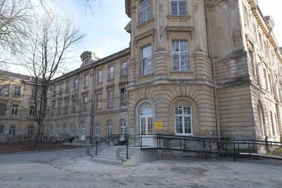 У Львівській психлікарні відкрили оновлене приймальне відділення, на ремонт якого виділили понад 50 млн грн У Львівській психлікарні відкрили оновлене приймальне відділення, на ремонт якого виділили понад 50 млн грн