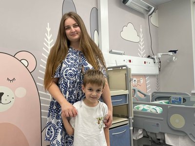У Львові 5-річному хлопчику з хворобою Гіршпрунга видалили 25 см ураженої кишки У Львові 5-річному хлопчику з хворобою Гіршпрунга видалили 25 см ураженої кишки