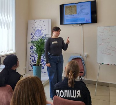 "Це дає можливість протистояти агресії" — правозахисниця Олександра Романцова розповіла в Житомирі про права людини "Це дає можливість протистояти агресії" — правозахисниця Олександра Романцова розповіла в Житомирі про права людини