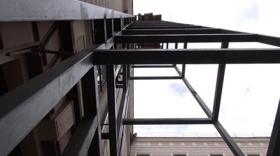 Чому у Міністерстві культури не дозволили встановлювати ліфт у Чернівецькій ОВА Чому у Міністерстві культури не дозволили встановлювати ліфт у Чернівецькій ОВА