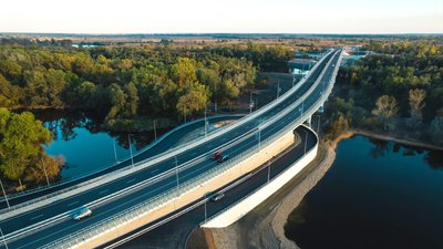 Автомобільний міст через Десну у Чернігові: від дерев’яного до підірваного авіацією Автомобільний міст через Десну у Чернігові: від дерев’яного до підірваного авіацією