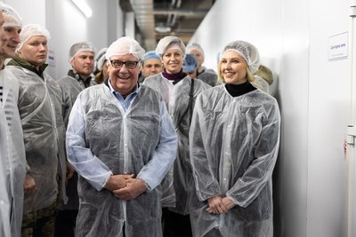 Реформа шкільного харчування: в Бучі офіційно відкрили новозбудовану фабрику-кухню Реформа шкільного харчування: в Бучі офіційно відкрили новозбудовану фабрику-кухню