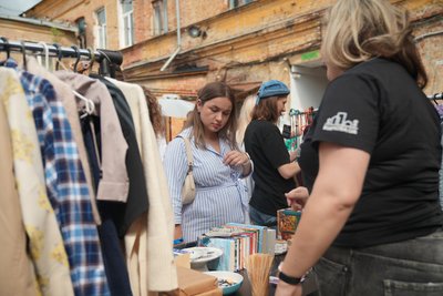 У Сумах організували барахолку Barbara Holka У Сумах організували барахолку Barbara Holka