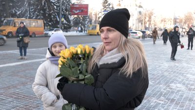 Із загиблим на війні бійцем та футзалістом Едуардом Петриком попрощались у Рівному Із загиблим на війні бійцем та футзалістом Едуардом Петриком попрощались у Рівному