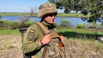 "Не мовчи! Полон вбиває": у Прилуках вперше відбулася акція на підтримку полонених та зниклих безвісти "Не мовчи! Полон вбиває": у Прилуках вперше відбулася акція на підтримку полонених та зниклих безвісти