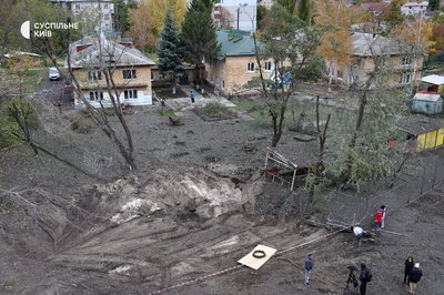 "Був спалах, а потім сильний вибух": під час нічної ракетної атаки РФ загинули люди "Був спалах, а потім сильний вибух": під час нічної ракетної атаки РФ загинули люди