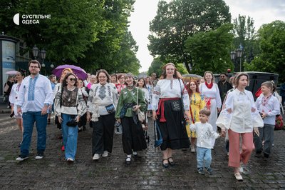 Святкова хода, українські пісні й танці: як в Одесі відзначили 20-й День вишиванки Святкова хода, українські пісні й танці: як в Одесі відзначили 20-й День вишиванки