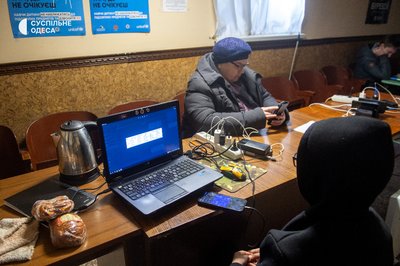 Без світла і тепла: фоторепортаж з Кілії, яка опинилась у блекауті через атаку РФ Без світла і тепла: фоторепортаж з Кілії, яка опинилась у блекауті через атаку РФ