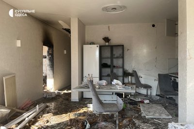 Пошкодження будинків і відділення "Нової пошти": фото наслідків російської атаки Пошкодження будинків і відділення "Нової пошти": фото наслідків російської атаки