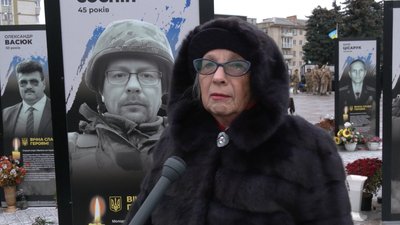 З військовими Романом Міськовим, Сергієм Ноготковим та Олексієм Ковтуном попрощалися у Рівному З військовими Романом Міськовим, Сергієм Ноготковим та Олексієм Ковтуном попрощалися у Рівному
