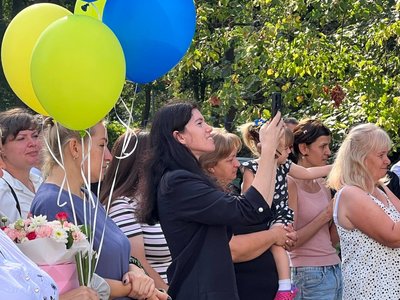 Перший дзвоник після атаки: відновила роботу сільська школа на Черкащині, яку пошкодив дрон Перший дзвоник після атаки: відновила роботу сільська школа на Черкащині, яку пошкодив дрон
