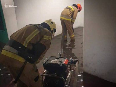На Київщині через негоду підтопило два навчальні заклади На Київщині через негоду підтопило два навчальні заклади