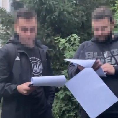 Знімав провокативні відео для російських ЗМІ. Київському блогеру повідомили про підозру Знімав провокативні відео для російських ЗМІ. Київському блогеру повідомили про підозру