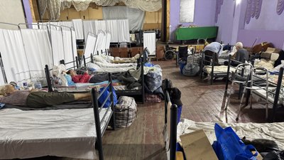 Транзитний центр для евакуйованих з Донеччини Павлоград Дніпропетровська область 20 серпня 2025 рік Транзитний центр для евакуйованих з Донеччини Павлоград Дніпропетровська область 20 серпня 2025 рік