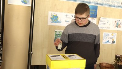 У Житомирі діти на благодійному ярмарку збирали гроші на тепловізор для ЗСУ У Житомирі діти на благодійному ярмарку збирали гроші на тепловізор для ЗСУ