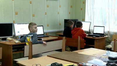 Програмування та робототехніка: ветеран російсько-української війни проводить заняття на Вінниччині Програмування та робототехніка: ветеран російсько-української війни проводить заняття на Вінниччині