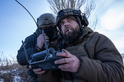 Квадрокоптери з нічним баченням: волонтери збирають кошти на "мавіки" для одеської бригади, яка обороняє Бахмут Квадрокоптери з нічним баченням: волонтери збирають кошти на "мавіки" для одеської бригади, яка обороняє Бахмут