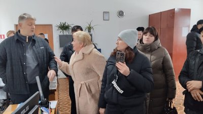 Чому депутати Новогуйвинської селищної ради не приходять на сесійні засідання Чому депутати Новогуйвинської селищної ради не приходять на сесійні засідання