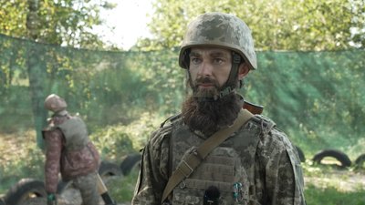 Як курсанти долають психологічну смугу перешкод в навчальному центрі Сухопутних військ