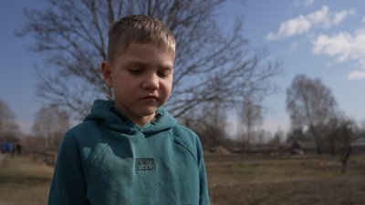 "Ручки було видно з-під води": що кажуть у селі на Чернігівщині про трьох дітей, які провалилися під кригу "Ручки було видно з-під води": що кажуть у селі на Чернігівщині про трьох дітей, які провалилися під кригу