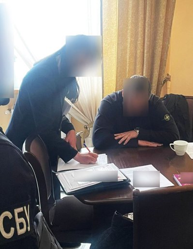 На Житомирщині сільського голову підозрюють у розтраті майже 2 мільйонів гривень при закупівлі генераторів На Житомирщині сільського голову підозрюють у розтраті майже 2 мільйонів гривень при закупівлі генераторів