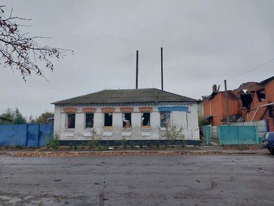 "Вони добивали школу". Наслідки повторного обстрілу Краснопілля "Вони добивали школу". Наслідки повторного обстрілу Краснопілля