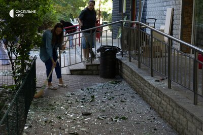 Російський дрон влучив у столичну багатоповерхівку: що розповідають мешканці будинку Російський дрон влучив у столичну багатоповерхівку: що розповідають мешканці будинку