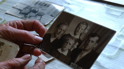Стара фотографія родини з села Хоросна