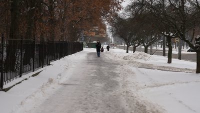 У Чернігові зросла кількість звернень до травмпункту через погіршення погодних умов У Чернігові зросла кількість звернень до травмпункту через погіршення погодних умов