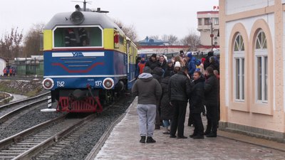 Вперше за 76 років: у Рівному запустили "зимовий сезон" дитячої залізниці Вперше за 76 років: у Рівному запустили "зимовий сезон" дитячої залізниці