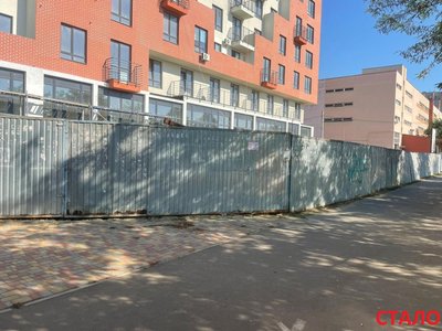 В Одесі демонтували ще вісім вивісок, які мають порушення В Одесі демонтували ще вісім вивісок, які мають порушення