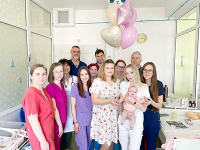 Львівські лікарі виходили дівчинку, яка народилася з вагою 600 грамів Львівські лікарі виходили дівчинку, яка народилася з вагою 600 грамів