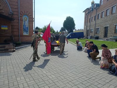 Поховали героя на Алеї Слави в Хмельницькому Поховали героя на Алеї Слави в Хмельницькому