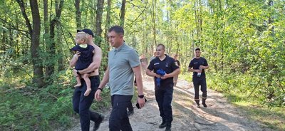 На Житомирщині знайшли півторарічного хлопчика, який зник біля річки На Житомирщині знайшли півторарічного хлопчика, який зник біля річки