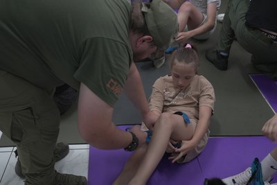 У Сумах дітей навчають надавати домедичну допомогу У Сумах дітей навчають надавати домедичну допомогу