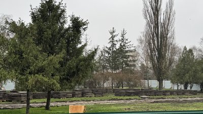 що будуюьь у сквері що будуюьь у сквері