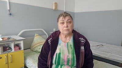 Пацієнти лікарні на Житомирщині протестують проти об'єднання двох відділень Пацієнти лікарні на Житомирщині протестують проти об'єднання двох відділень
