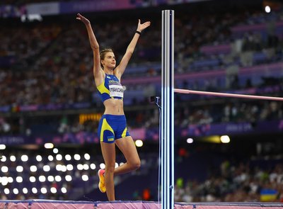 "Вболівали всі викладацьким колективом": що про призерів Олімпіади-2024 згадують їхні вчителі