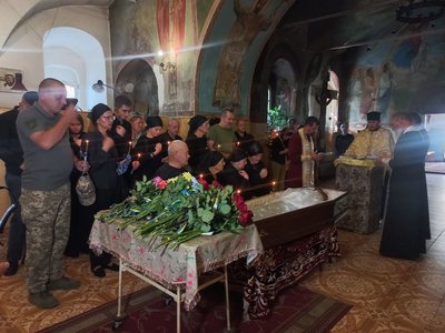 У Сумах поховали захисника Сергія Рожковського У Сумах поховали захисника Сергія Рожковського